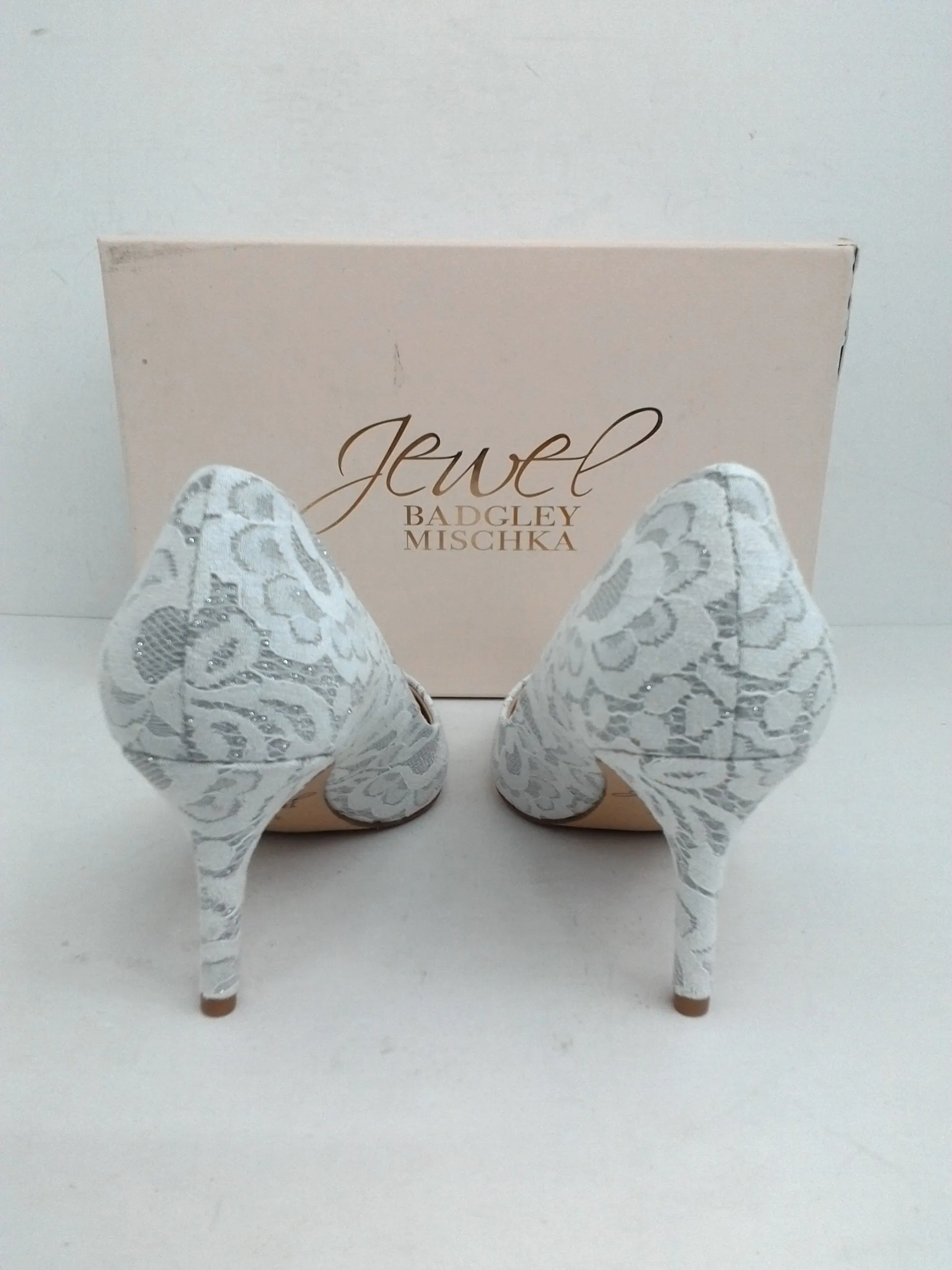 Jewel Badgley Mischka Women's White/Silver Heel Size 5.5