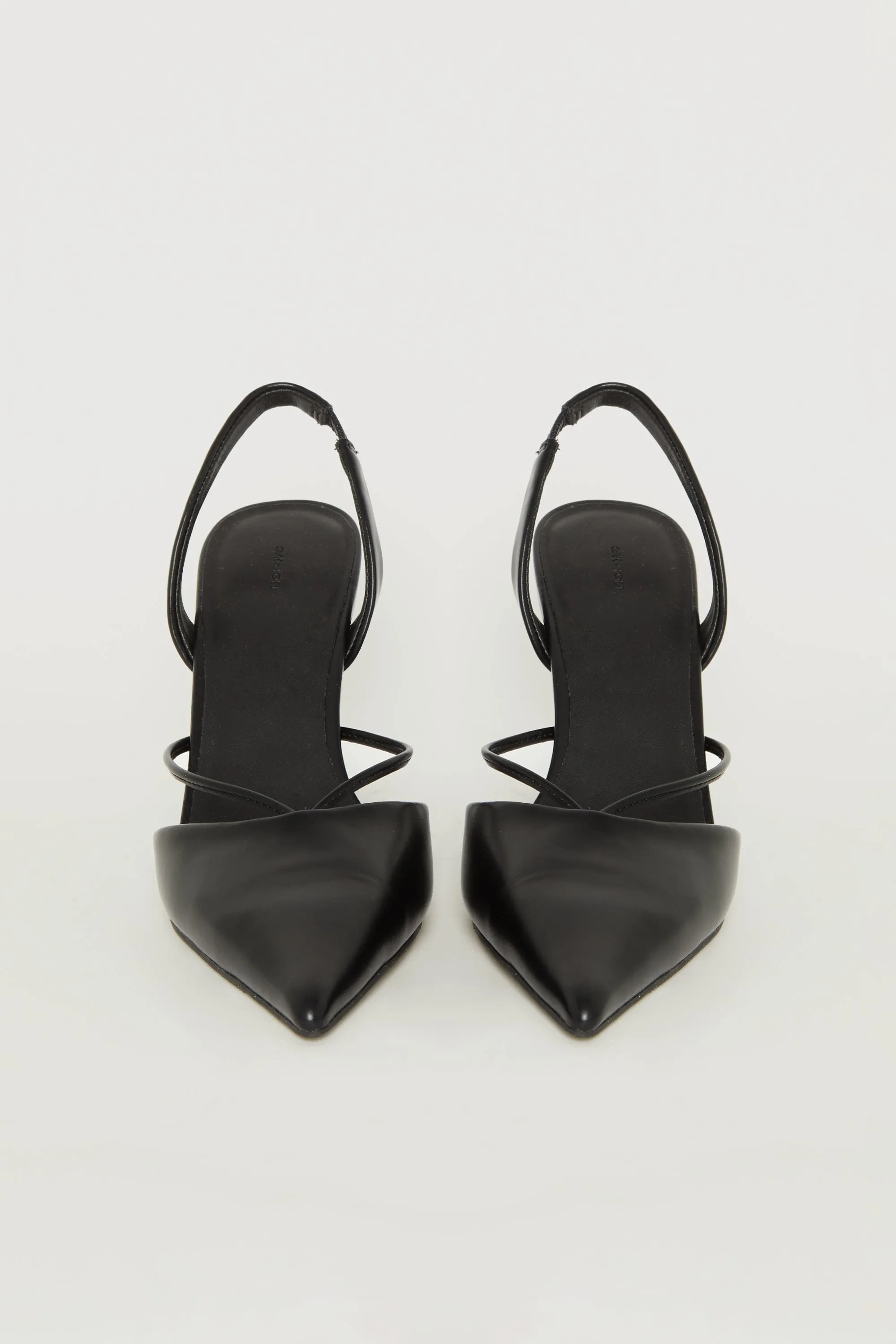 POINTED TOE HEEL